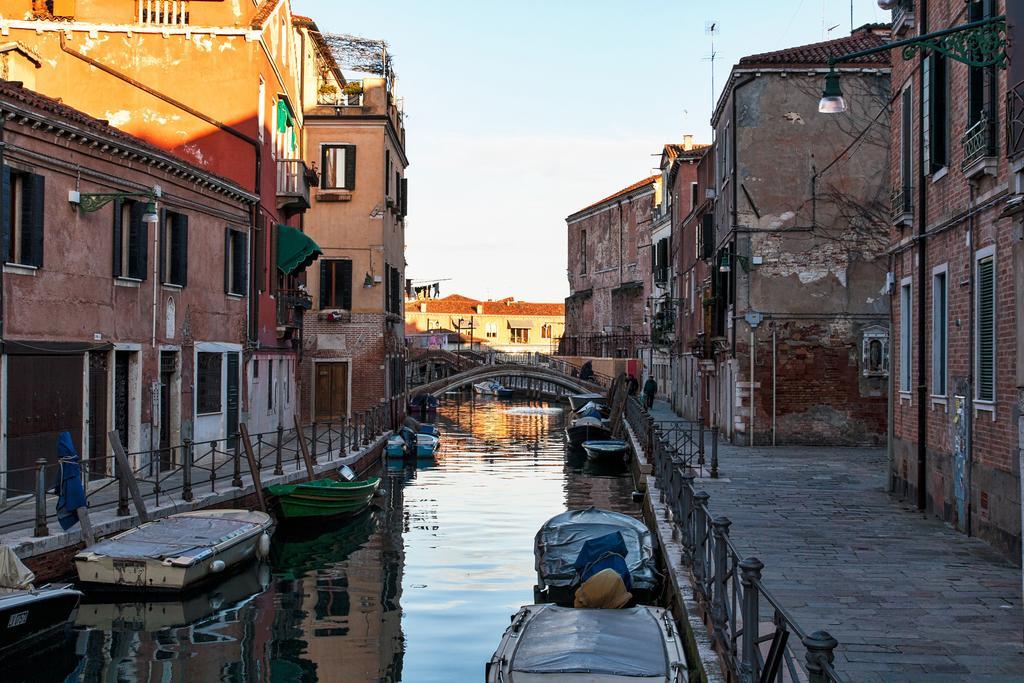 Apartmán Venezia Biennale Bianco & Rosso Exteriér fotografie